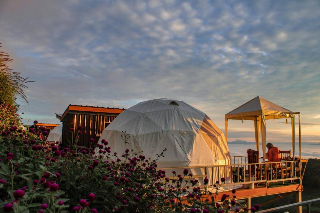 ภูเบิกฟ้า แคมป์ปิ้ง Otel Mon Jam Dış mekan fotoğraf
